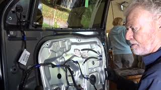 Santa Fe door lock actuator replacement