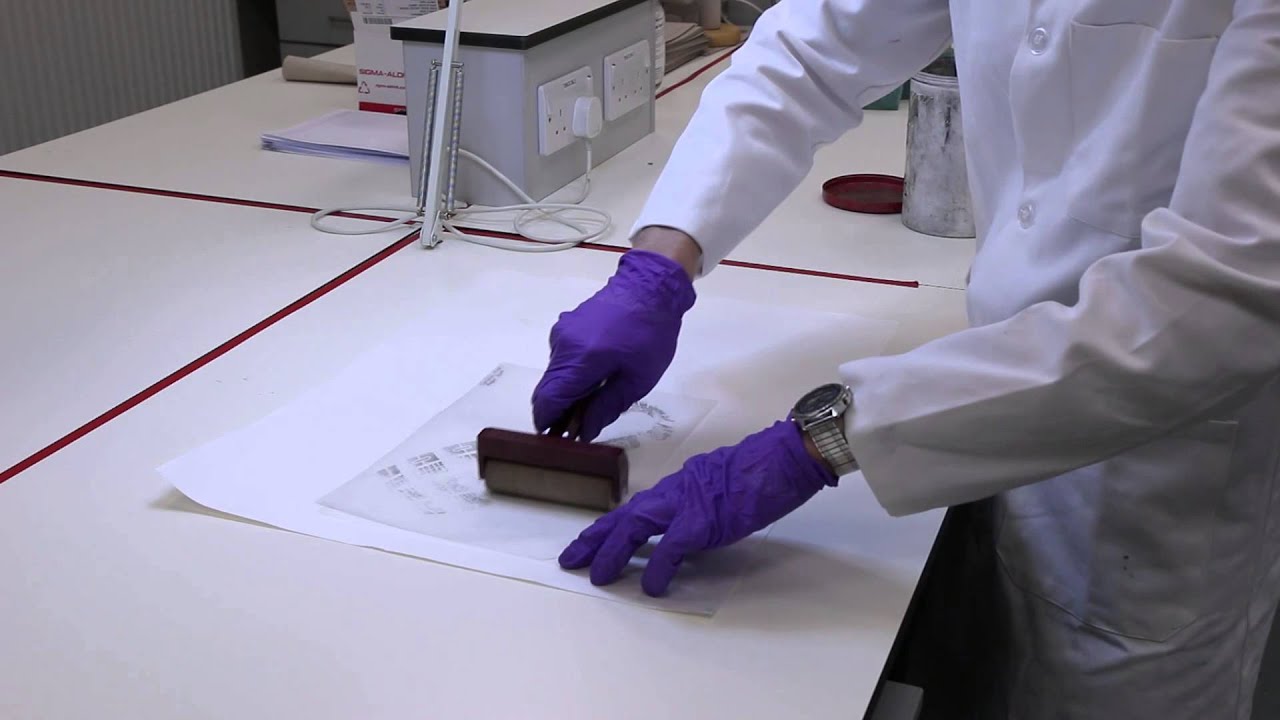 Study Forensic Science - How to take a footprint from a suspect's shoe