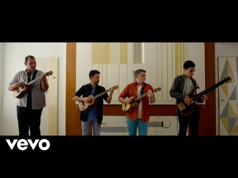 C4 Trío - Zumbacumlaude. Los 10 de C4