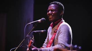 ONINA - Kenneth Mugabi