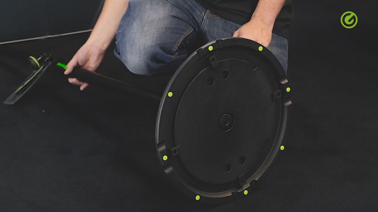 Gravity - Round Cast Iron Base for M20 Poles