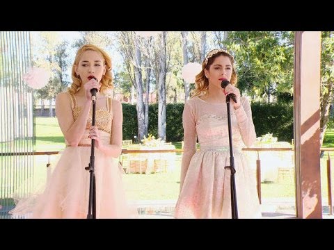 Violetta 3: Vilu y Ludmila cantan "Si Es Por Amor"