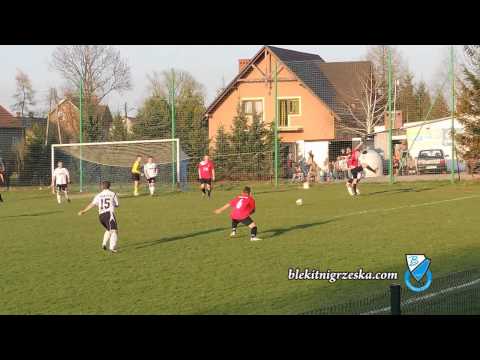 Błękitni Grzęska - Santos Piwoda Maciej Zając prawie bramka  11.04.2015