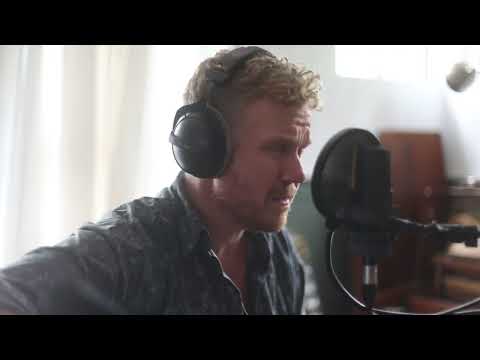 Thumbnail for Tim Hart - Sapphire (Official Performance Video) by Tim Hart