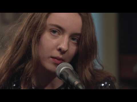 Let's Eat Grandma - Eat Shiitake Mushrooms (Live on KEXP)