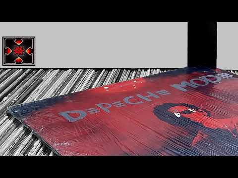 Videoclip de Suffer Well (Narcotic Thrust Vocal Dub) — Depeche Mode