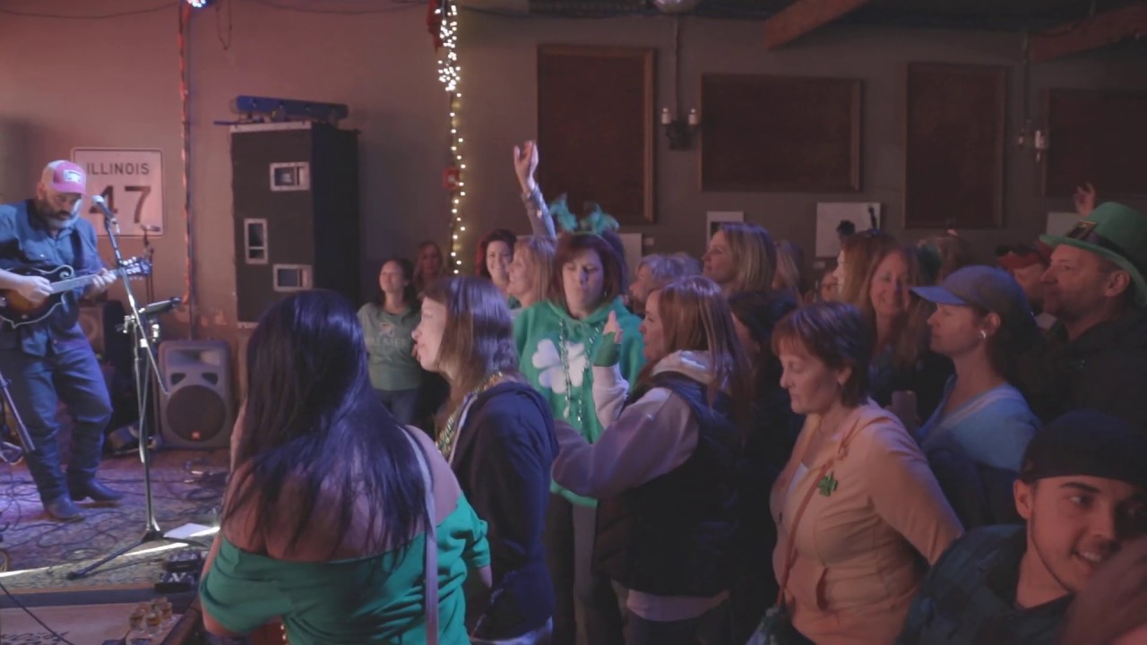 Promotional video thumbnail 2 for Gleeson Irish Trio
