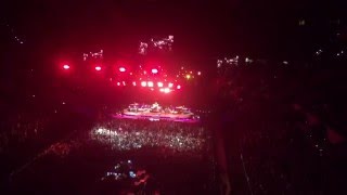 Hungry Heart (Excerpt) - Live at Moda Center Portland