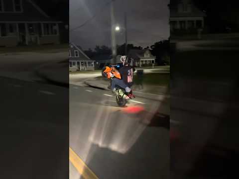 #12oclock #grom #wheelies