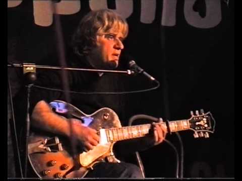 Karel Plíhal - 07 Sedí topič u piána