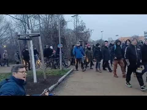 Leipzig ❤ 🕊 22.01.22 über 1000 Menschen gingen friedlich spazieren.