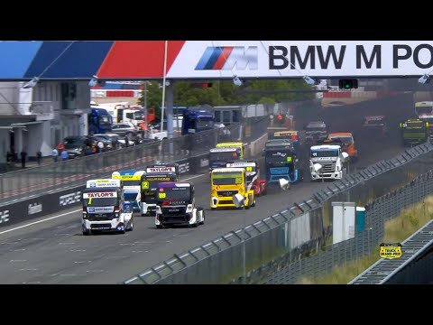 ADAC Mittelrhein Cup race 1 start