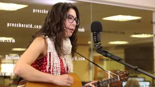 Newsroom Sessions - Heather Maloney