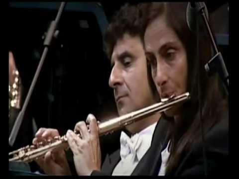 Ennio Morricone conducts The Mission (Arena di Verona).mp4