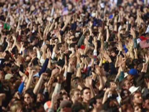 BARRACK OBAMA - Gets the 'LONDON ROULETTE' treatment.