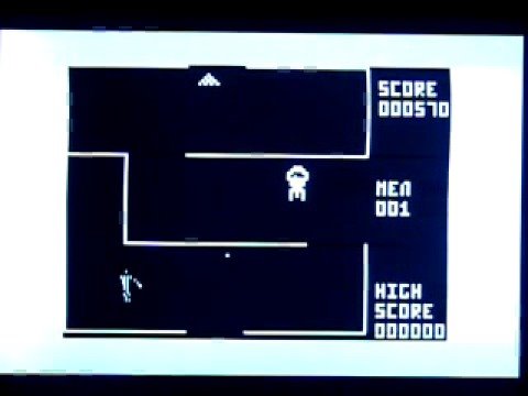 Monster Maze on Tandy Radio Shack TRS-80 Color Computer. Gameplay & Commentary