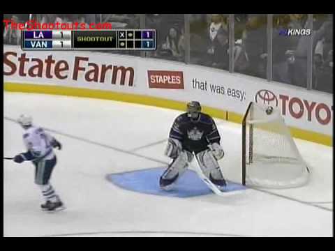 Vancouver Canucks (2) @ Los Angeles Kings (1) Shootout October 29, 2009