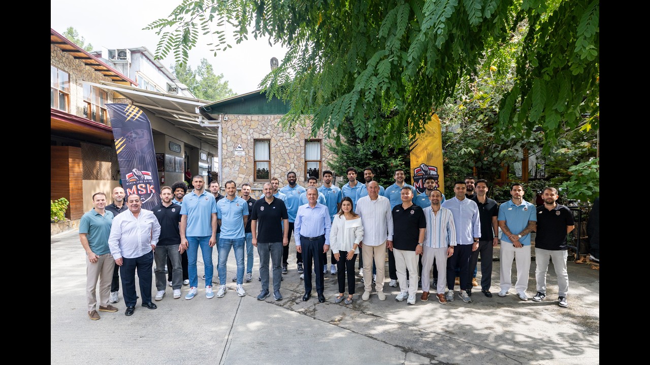 BAŞKAN SEÇER, MSK ERKEK BASKETBOL TAKIMI İLE BİR ARAYA GELDİ