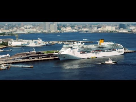 Yokohama, the most populated city of Japan in Tilt-Shift