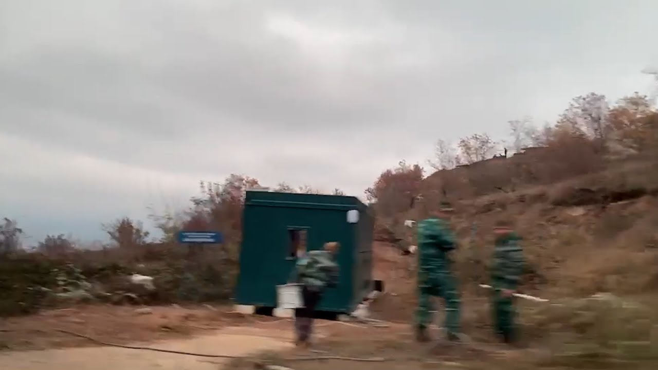 Ադրբեջանցիները վագոն տնակ են տեղադրել Կապան–Ճակատեն ավտոճանապարհին