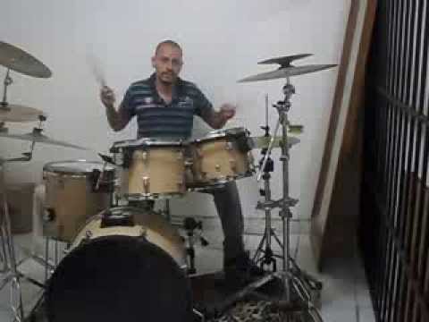 MR.TUBA BRAZILIAN DRUMMER