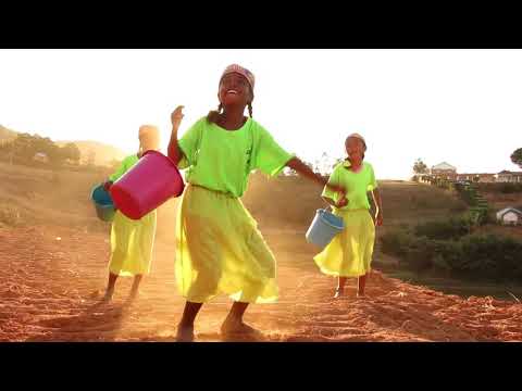 Danse cover OLADAD Managnandro ART sy DIHY AKAMASOA