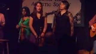 The Celtic Lasses- I Mourn For The Highlands