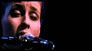 best of Souad Massi " Raoui"  will certainly remain with "Ghir Enta" as one of the best songs