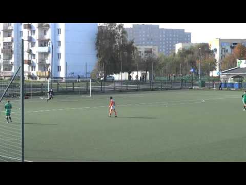 Pudła zawodników Wrzosu Miedzyborow z meczu z Czerwonymi Smokami Brwinów (20:0).