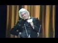 Charlie Rich Sets Fire to John Denver’s CMA Slip 1975