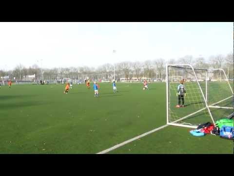 2012_03_24 F2 - Kampong doelpunt Julian