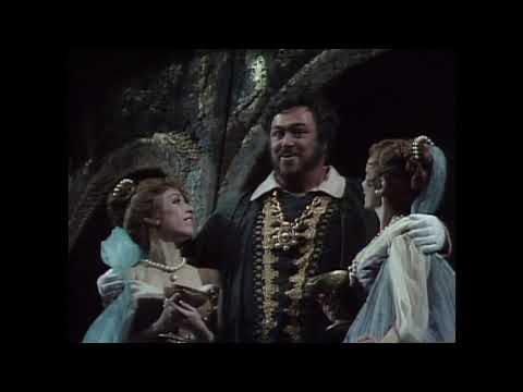 Luciano Pavarotti  ~  questa o quella  From  Rigoletto  in 1981