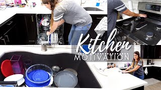 DIRTY KITCHEN CLEANING MOTIVATION // CLEANING MOM