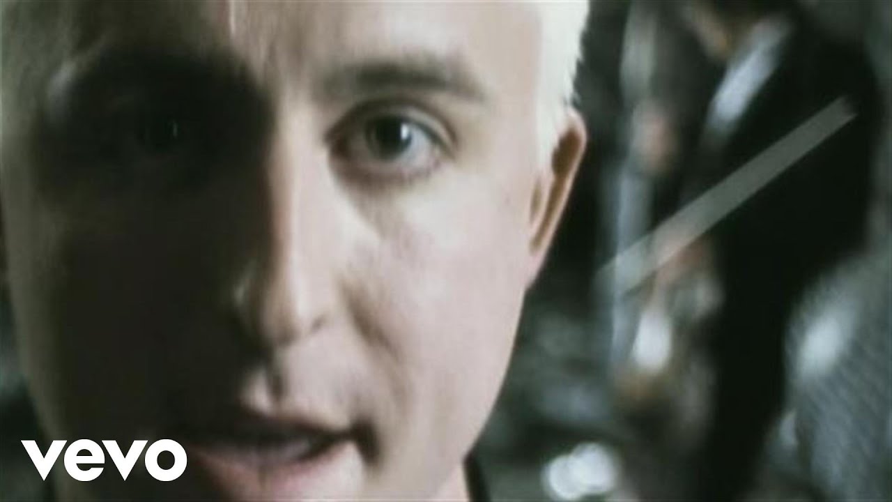 YellowCard Light Up The Sky Lyrics And Videos