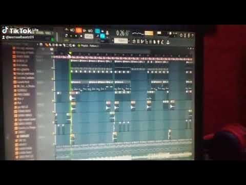 Esmael Beatz  produzido o ebeat um toque do puto mira feat Deezy e Ouro Nero