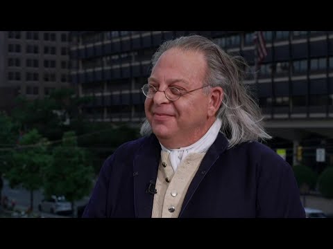 Tom Llamas talks speaks with 'Ben Franklin' about America's 250th anniversary