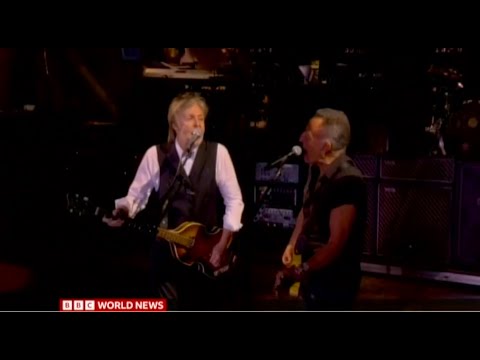 Paul McCartney at 80, Bruce Springsteen & Dave Grohl at Glastonbury Festival - BBC News - 6/25/2022