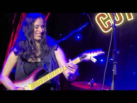 Nili Brosh - Live at The Cutting Room, NYC "Primal Feels"