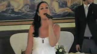 Caterina canta 