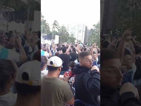 Argentina e mais latinos comemorando em Miami. 09 de dezembro de 2022. Restaurante Manolo's.