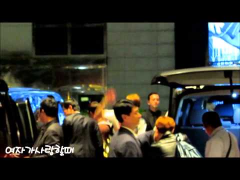 130424 MCD in taiwan - infinite - 成烈東雨(성열 동우) 回飯店