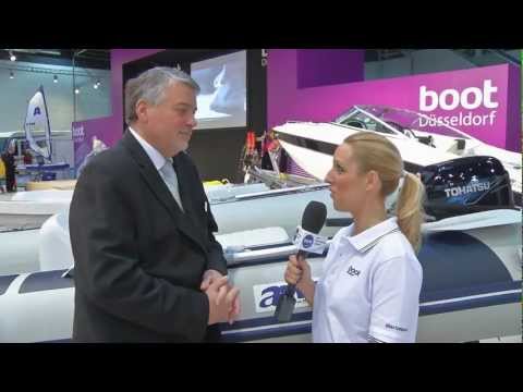 Emily und die 15PS Regelung auf der boot Düsseldorf