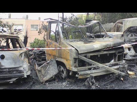 Ospedaletti, incendio alle case popolari: distrutti cinque mezzi