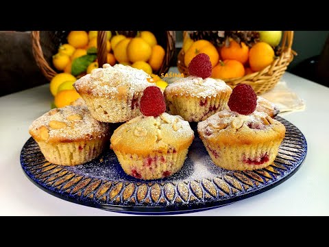 Mafini sa malinama, kikirikijem i bijelom čokoladom - Peanuts Raspberries White Chocolate Muffins