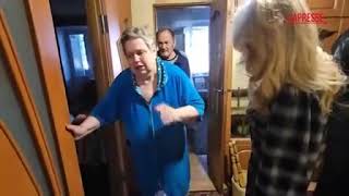 Pesante attacco russo a Kherson, in Ucraina: un morto e otto feriti