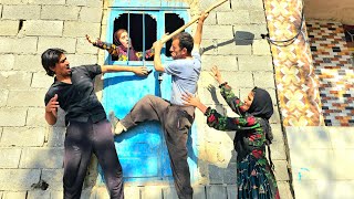 Download lagu Muhammad's attempt to save Azam from forced marriage. mp3 Download lagu Muhammad's attempt to save Azam from forced marriage. mp3