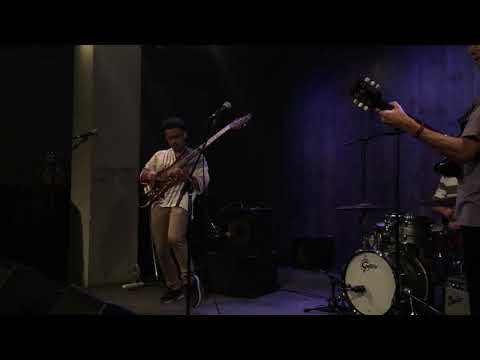 Michael Pipoquinha, Pedro Martinez