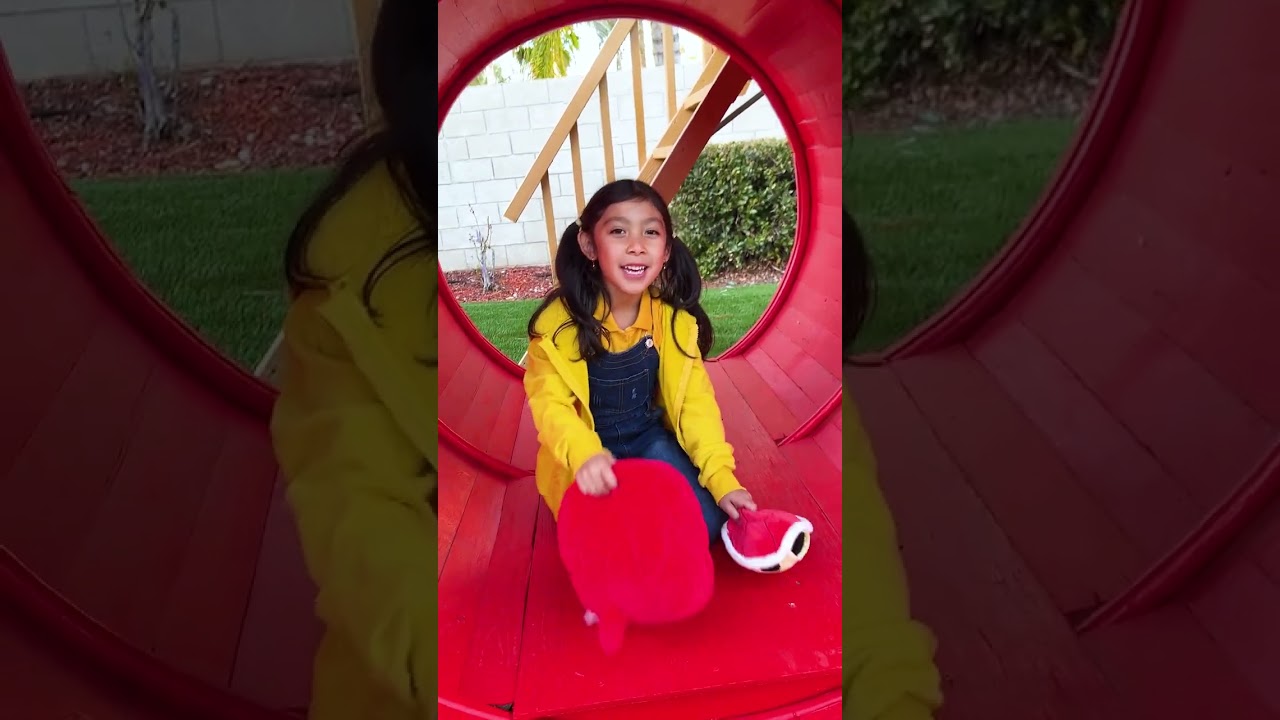 Maddie Bobby & Ben Learn the Best Way to Play is Sharing!