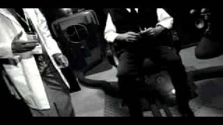 [問卦] 阿甘正傳 為何有跟甘迺迪握手的片段