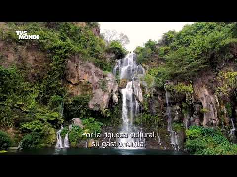 Doc corto - VOYAGES VERT VOUS (EP.18) LA RÉUNION L'ÎLE INTENSE CÔTÉ TERRE con subtítulos en español